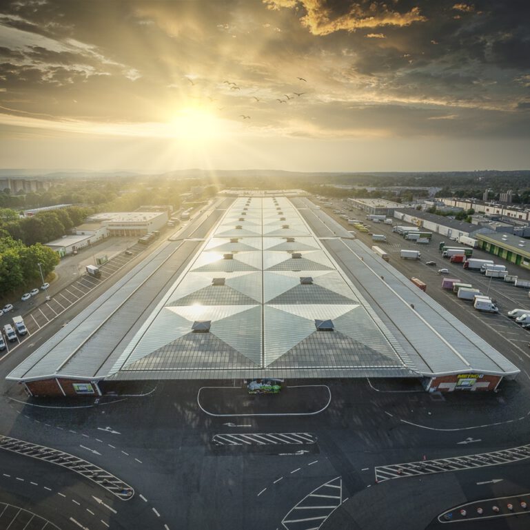 Drohnen Luftaufnahme Hannover Großmarkt mit dramatischem Gegenlicht